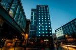MotelOne_Glasgow-Fassade_3x2_1